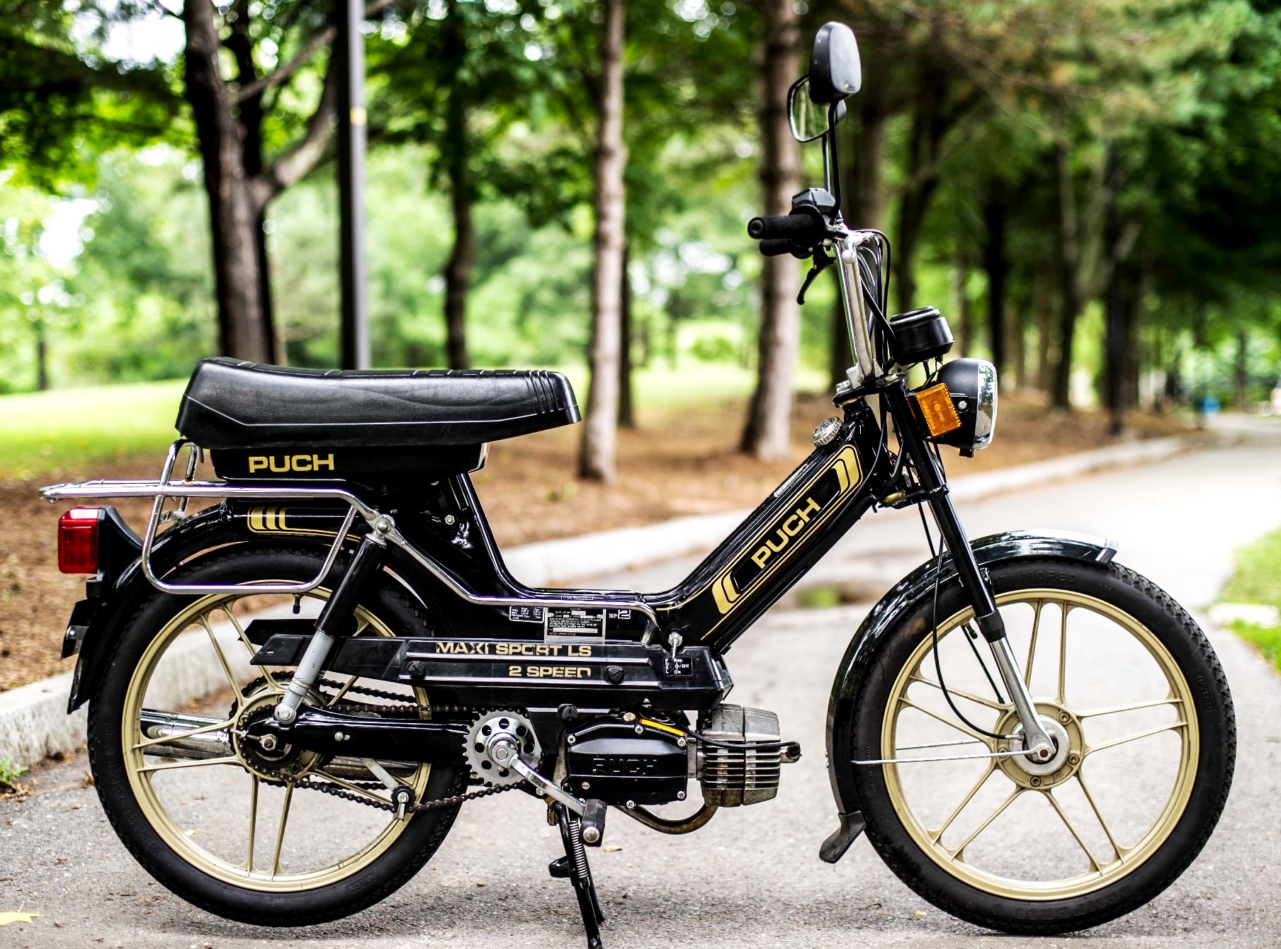 puch maxi moped